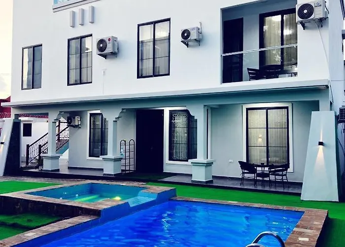 Greenlight Apartments